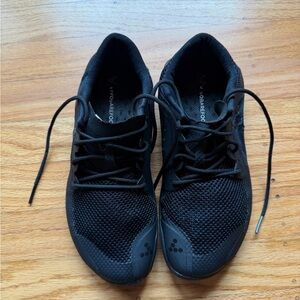 Vivo barefoot women’s Sleek Black Athletic Shoes